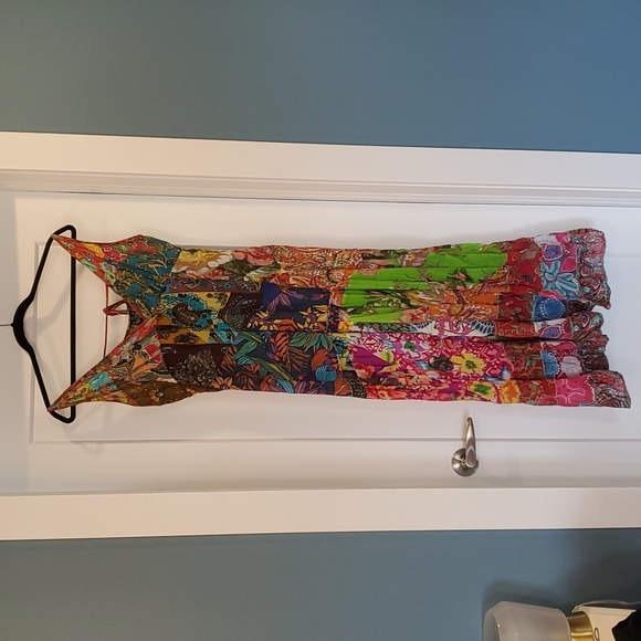 Dress - Picture 2 of 3